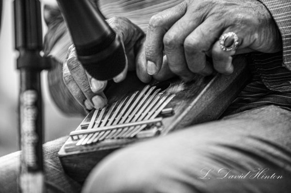 Zoom on the kalimba